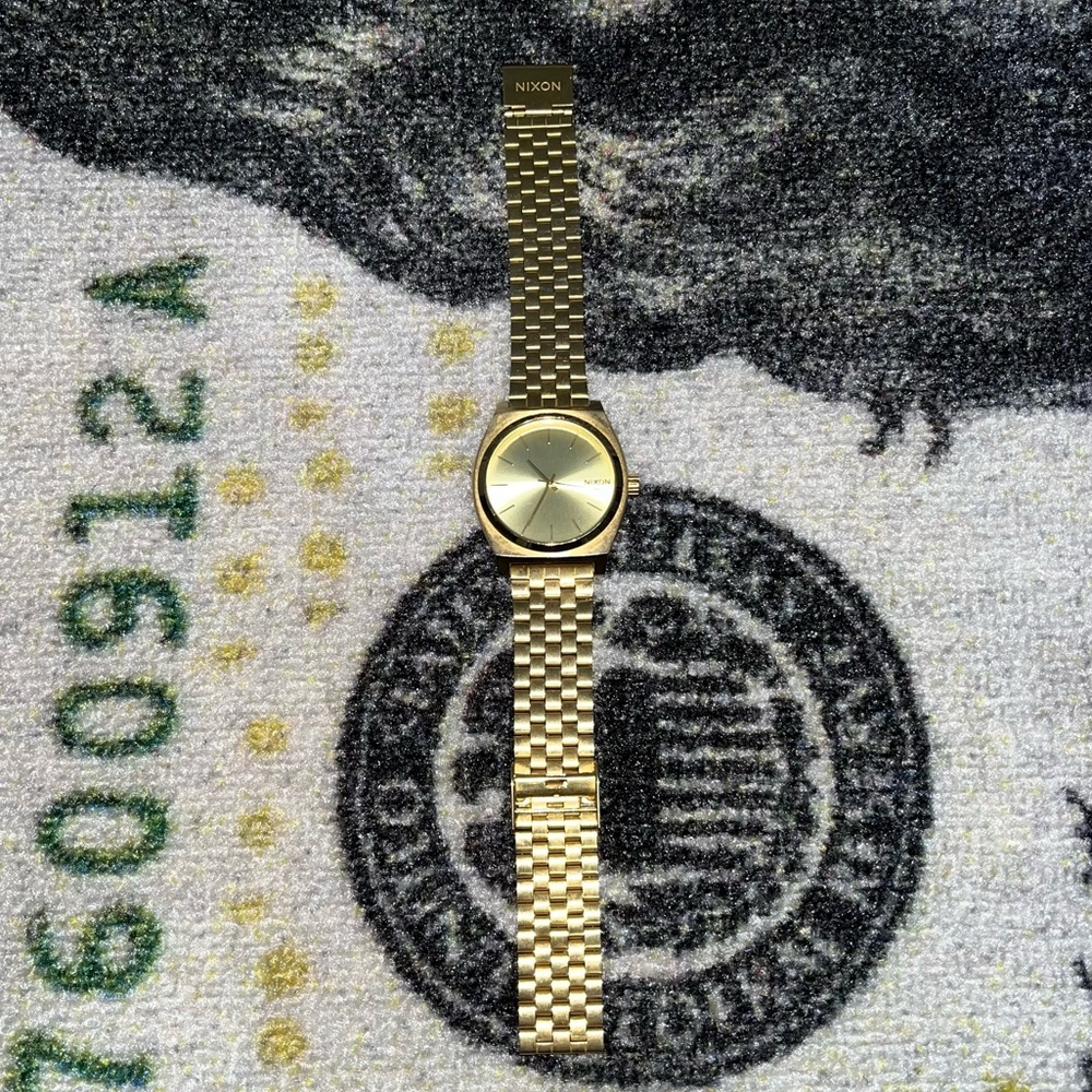 Nixon Time Teller Watch